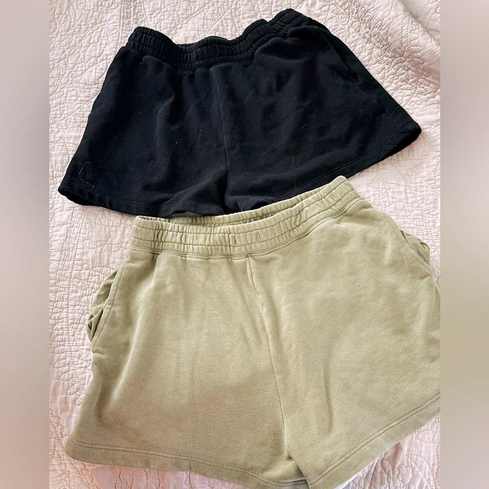 Maurices size small, Women's Black and Green Sweat Shorts